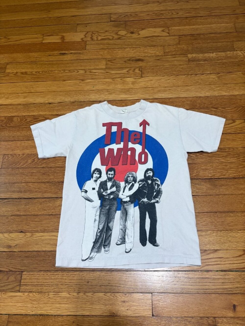 The Who Graphic Logo T-shirt Mens Size Small White Short Sleeve Classic Rock